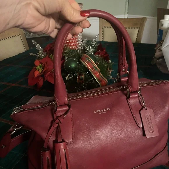 Coach Red Leather Shoulder Bag - Picture 4 of 10